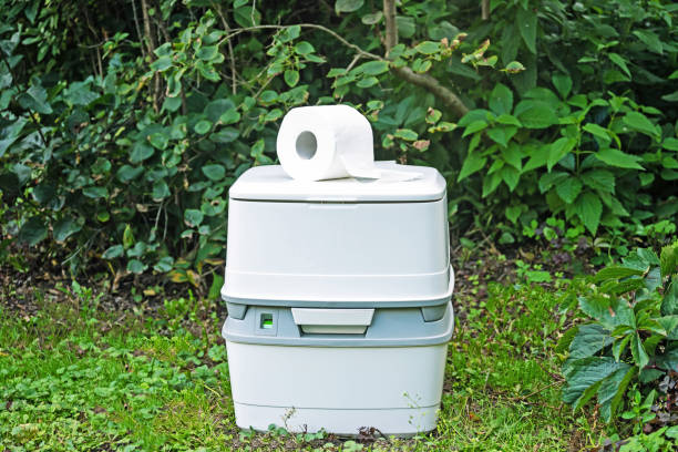 Best Portable toilet rental cost  in Oxford, MI
